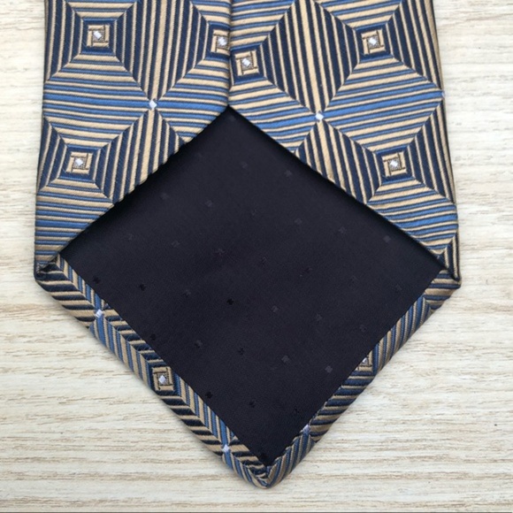 Villa Bugatti Silk Tie In Vivid Black And Gold! - Picture 3 of 6
